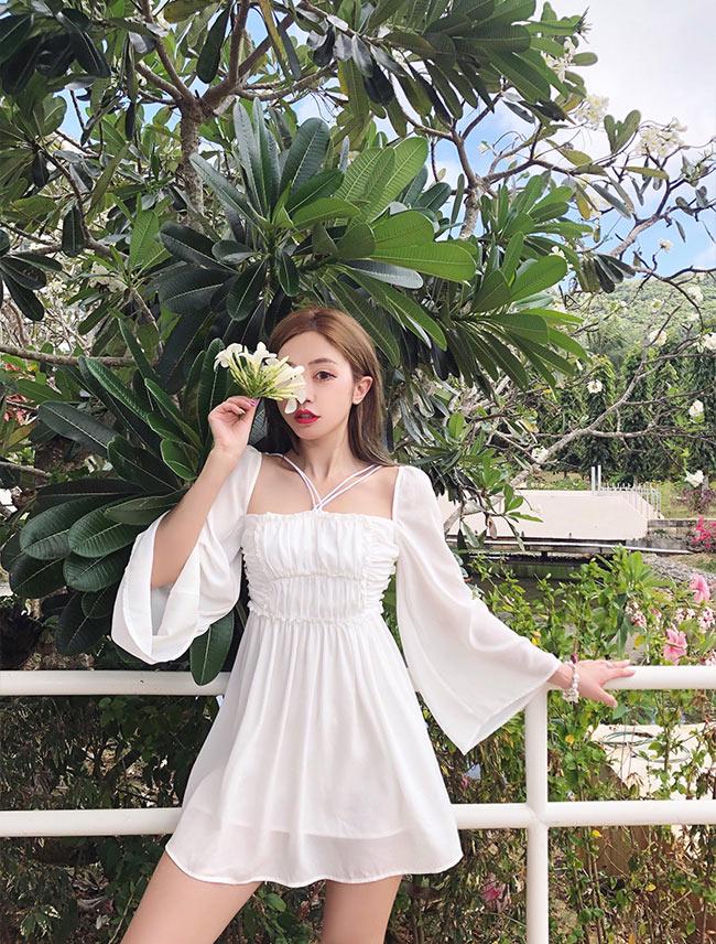 Bạn đã có áo sơ mi cổ vuông hot nhất hè như Hà Hồ chưa?